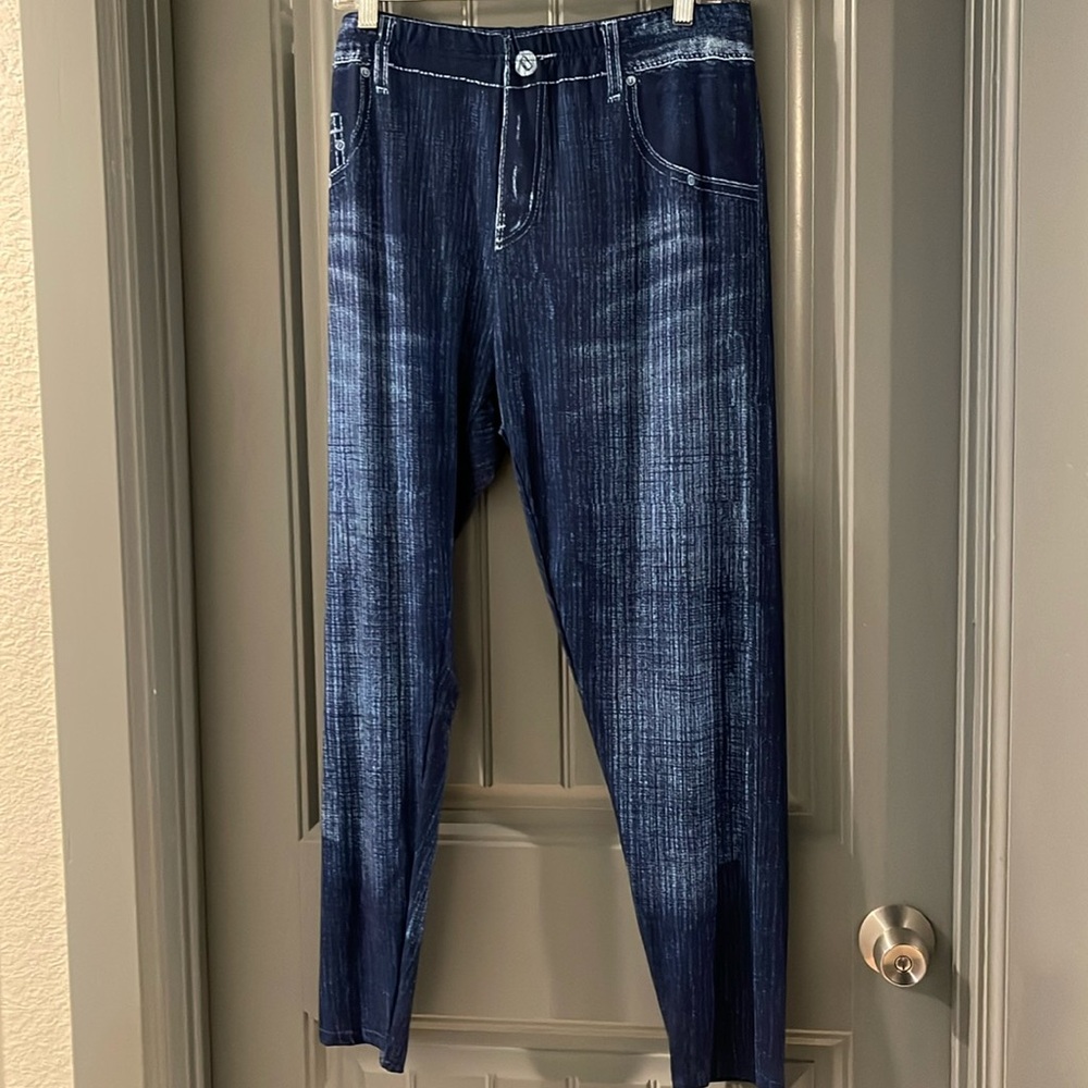 Cute Plus Size Leggings NWOT